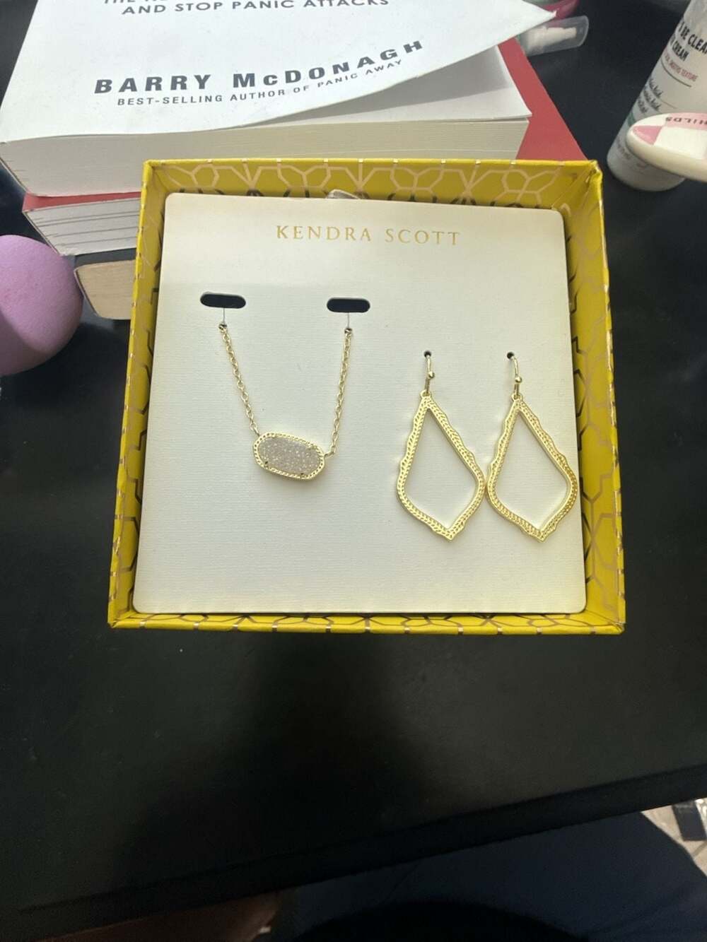 Kendra Scott Elisa Necklace and Lee Drop Earrings Gift Set